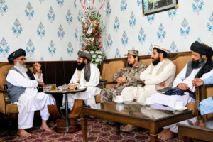د کورنیو چارو وزارت چارواکو په پکتیا کې له خبریالانو سره ناسته وکړه