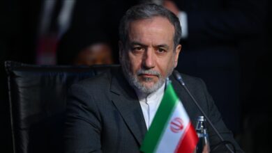 thumbs b c 3139fec0e04c5283515a26d7eef55ec9