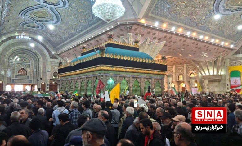 مهاجران افغانستانی همدوش برادران ایرانی پیکر شهید خرازی را تشییع کردند 1 1