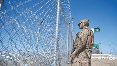 ملت، بی نان؛ جنجال سیاسیون بر سر دیورند