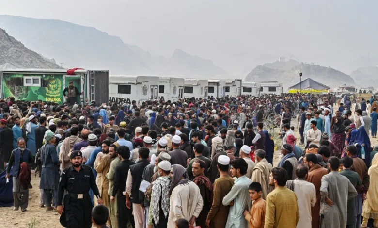 231101 afghans pakistan mb 1018 35b595 1