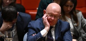 روسیه از حق ایران برای محدودیت تردد در تنگه هرمز دفاع کرد