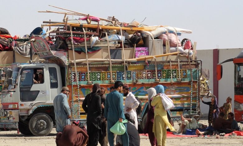 AFP 20250410 39TK762 v1 HighRes PakistanAfghanistanMigration
