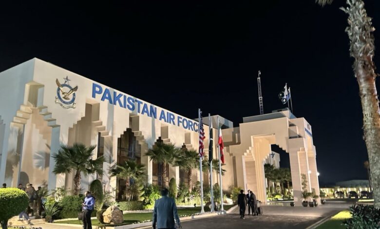 جنرال پیشین ارتش امریکا: ایران در مذاکرات اسلامآباد تسلیم نخواهد شد 1 HFk2KoHakAEelPe 2