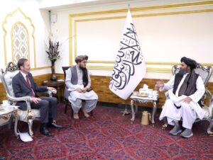 دیدار ملابرادر و نماینده ویژه بریتانیا؛ تأکید بر تقویت هماهنگی با جامعه جهانی