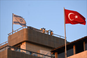 تیراندازی در نزدیکی کنسولگری رژیم اسرائیل در استانبول؛ سه نفر کشته و دو پولیس زخمی شدند