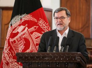 سرور دانش، نقش خرد و اراده مردم ایران را در شکست زور ستود