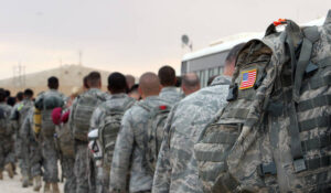 تحلیلگر اماراتی: زمان آن است که پایگاه‌های امریکایی را تعطیل کنیم