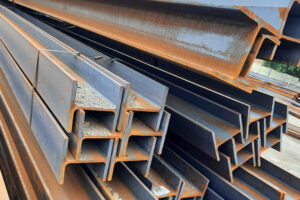 محموله ۲۷ تُنی آهن نبشی بی‌کیفیت از بندر اسلام‌قلعه مسترد شد