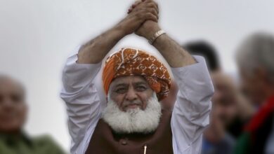 فضلالرحمن: پاکستان از سیاستهای امریکا و اسرائیل حمایت میکند 1 fazal urrehamn