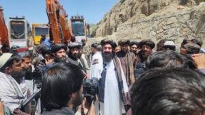 آغاز کار سرک 2.6 کیلومتری در جلریز میدان وردک