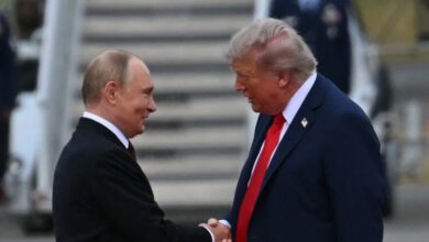 trump putin summit handshake e1777532937619