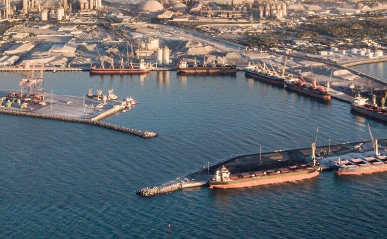 امارات مانع ترانزیت کالاهای تاجران افغانستانی به ایران شد 1 rak ports 760x660 1