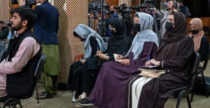 بازداشت یک خبرنگار زن هنگام پوشش مراسم عاشورا در کابل
