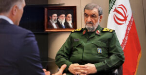 سرلشکر رضایی: در صورت ازسرگیری جنگ، دامنه آن از اقیانوس هند تا مدیترانه کشیده می‌شود