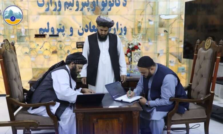 وزارت معادن قرارداد بزرگ آهن یکاولنگ را امضا کرد 1 photo 2026 06 20 13 08 06