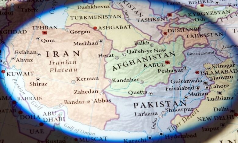 افغانستان در معادله نظم نوین خاورمیانه؛ از توافق احتمالی امریکا و ایران تا رقابت بر سر کریدورهای منطقهای 1 shutterstock 2035320521 958x540 c