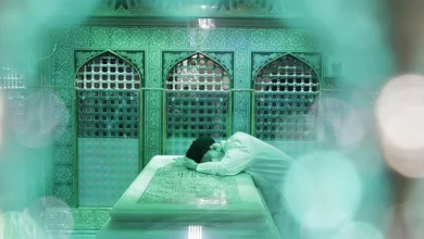 پیکر رهبر شهید انقلاب اسلامی در جوار بارگاه امام رضا(ع) به خاک سپرده شد 7 1401060621431531525982454 e1783672359604
