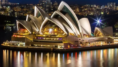 Sydneyoperahouse at night
