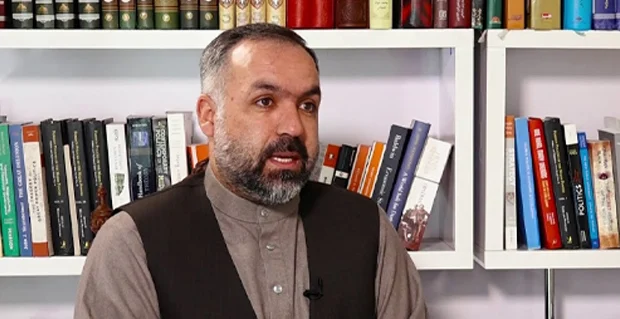 تاکید سفیر پیشین بر تقویت وحدت ملی در مقابل سیاستهای پاکستان 1 Untitled 1 15