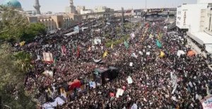مراسم وداع تاریخی عراقی‌ها با رهبر شهید ایران ادامه دارد