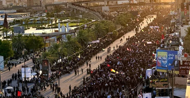 حضور بیش از 2 میلیون عراقی در تشییع رهبر شهید در نجف