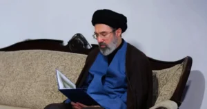 رهبر انقلاب اسلامی ایران: انتقام خون رهبر شهید امت از جنایتکاران، حتمی و جهانی است
