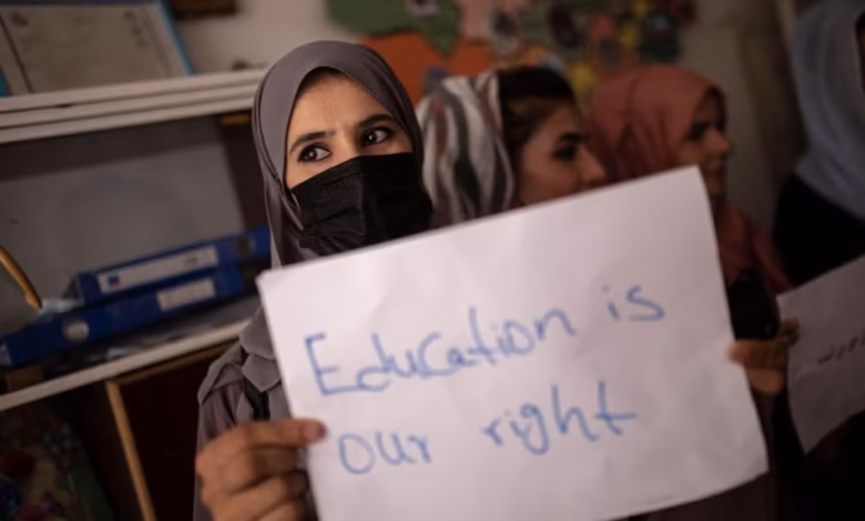 202110asia afghanistan woman
