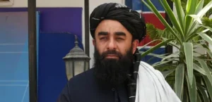 مجاهد از مواضع معاون سفیر ایران در کابل استقبال کرد