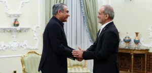ایران و پاکستان بر گسترش همکاری‌های دوجانبه تأکید کردند