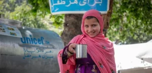 یونیسف برای ۲ هزار سیل‌زده نورستان آب آشامیدنی فراهم کرد