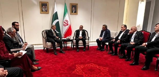 ایران و پاکستان بر تقویت مناسبات دوجانبه تأکید کردند 1 سایت 252