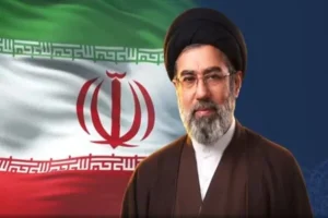 رهبر ایران: میراث جنگ تحمیلی، امروز در آمادگی ۳۰ میلیون جان‌فدا تداوم یافته است