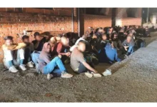 بازداشت ۱۸ شهروند افغانستان در میان ۹۶ مهاجر در بوسنیا و هرزگوین 2 people