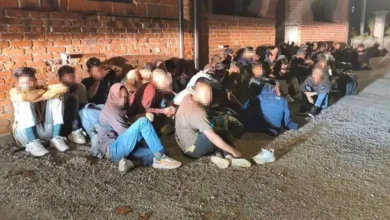 بازداشت ۱۸ شهروند افغانستان در میان ۹۶ مهاجر در بوسنیا و هرزگوین 6 people