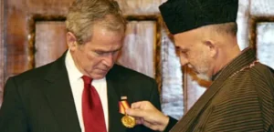 بوش از محرومیت زنان افغان می‌گوید؛ منتقدان: میراث جنگ امریکا در افغانستان چه بود؟
