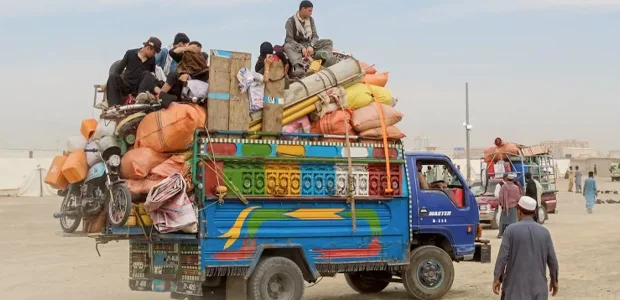 بازگشت ۱۳۷ خانواده از ایران و پاکستان؛ ۹۷ خانواده به ولایتها منتقل شدند 1 سایت 317