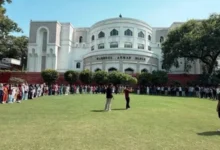 اخراج دانشجویان پزشکی افغانستانی از پاکستان همچنان متوقف ماند 3 سایت 491