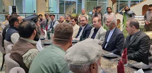 دیدار سفیر ایران با تاجران منطقه نادر پشتون کابل 1 سایت 527