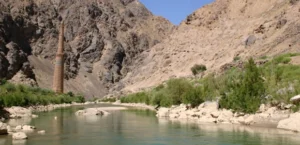 انفجار بمب دستی در نزدیکی مقام ولایت غور؛ یک کودک زخمی شد