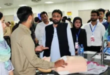 دستور محکمه عالی سند برای بازگشت دانشجویان افغانستانی به دانشگاه 3 سایت 872