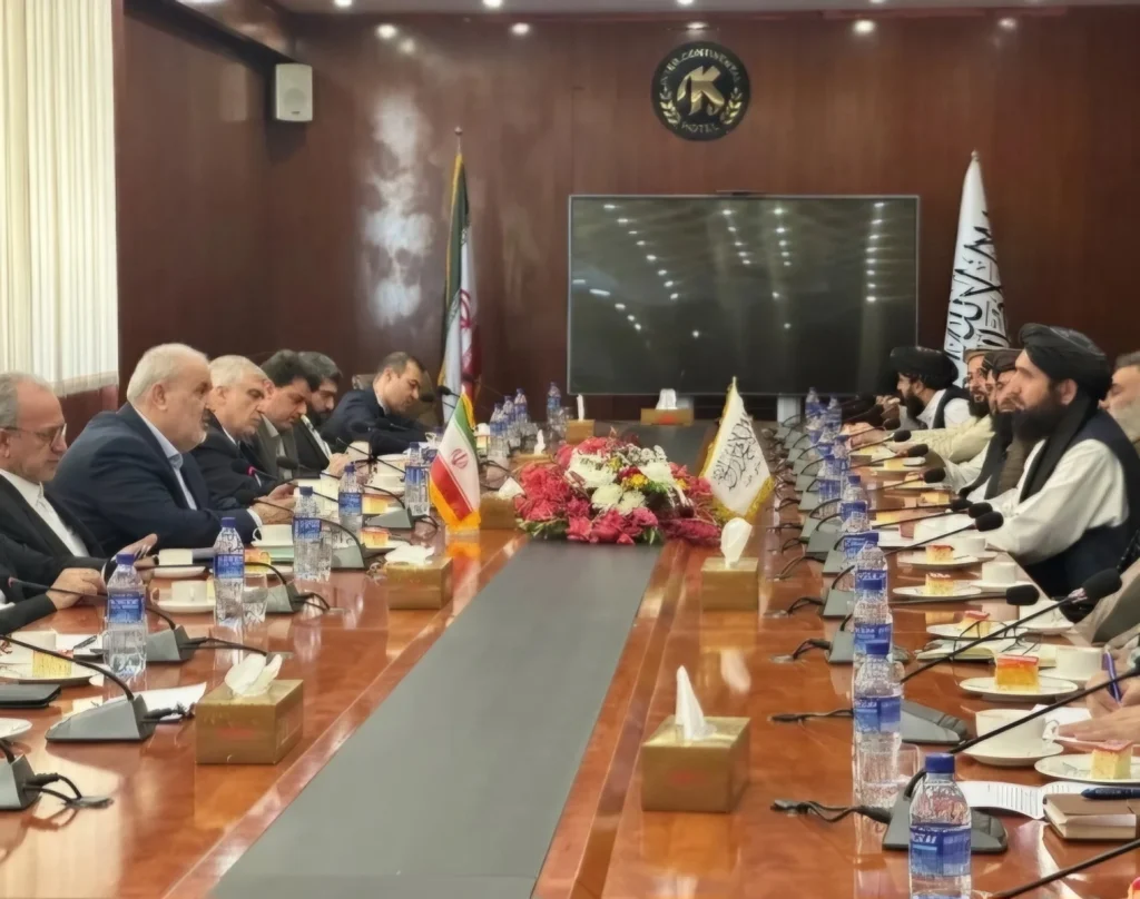 ایران و افغانستان درباره برق، معادن، خط‌آهن و افزایش تجارت تا ۱۰ میلیارد دالر گفت‌وگو کردند