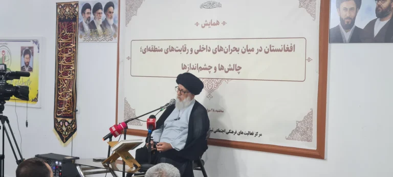 حسینی مزاری: نگاه مذهبی طالبان به شیعیان، عامل محدودیت‌های غیرقانونی است