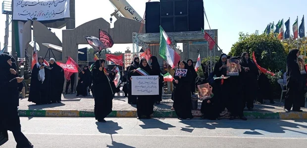 تشکیل زنجیره بزرگ انسانی جانفدا با عنوان دانشگاه ایران در مشهد 1 سایت 167