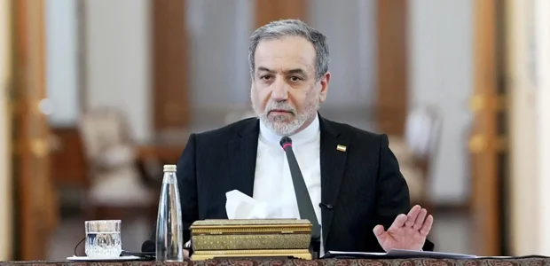 وزیر خارجۀ ایران: در برابر تهدیدهای نظامی و تحریمها تسلیم نمیشویم 1 سایت 574