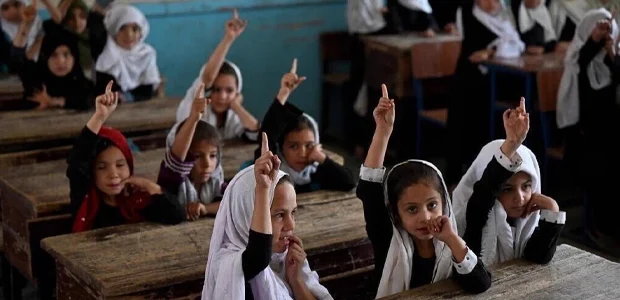 پیام کرزی به مناسبت روز جهانی دختر؛ تأکید بر حق آموزش و توانمندسازی دختران 1 ساییییی 7